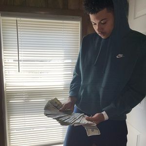 Meet your Posher, Jackson